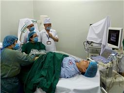 Triển khai thành công kỹ thuật điều trị suy tĩnh mạch dưới da chi dưới bằng sóng cao tần RFA